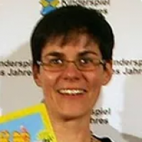 Carmen KLEINERT Carmen KLEINERT